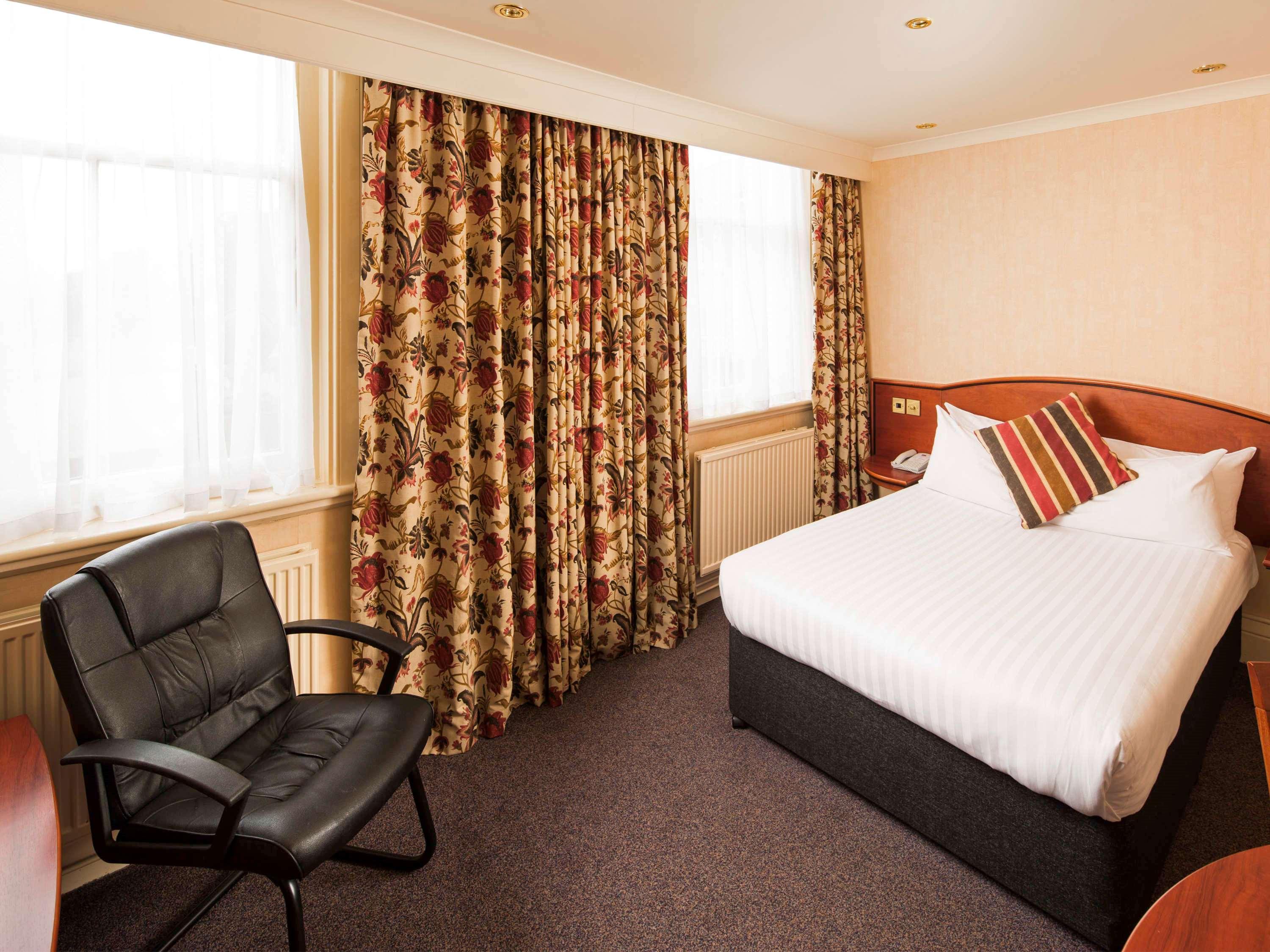 Mercure Burton Upon Trent, Newton Park Eksteriør bilde